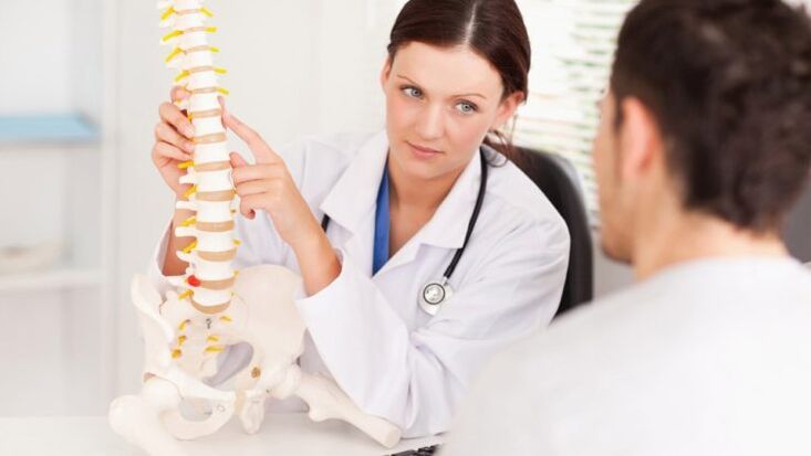 Artsen beschouwen osteochondrose als een veel voorkomende pathologie van de wervelkolom die behandeling vereist. 