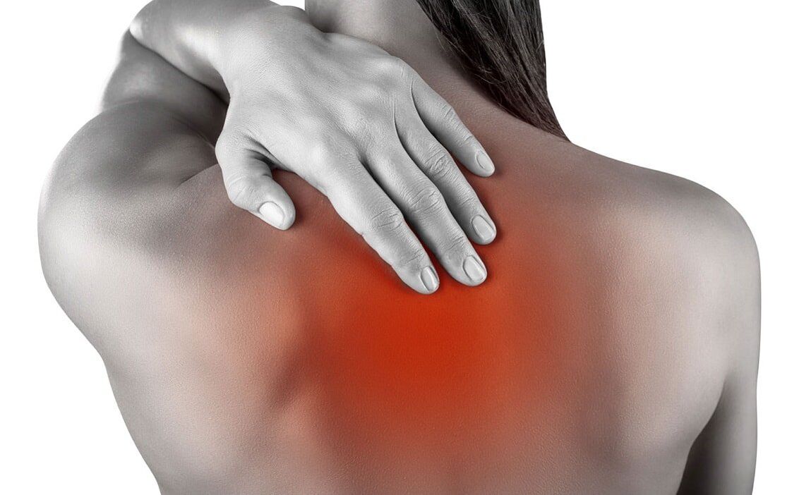 Lokalisatie van rugpijn is kenmerkend voor osteochondrose van de thoracale wervelkolom